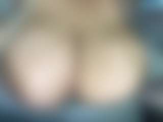 thickfreakylatina's Live Sex Cam Show