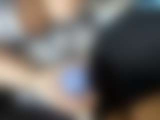 thickfreakylatina's Live Sex Cam Show