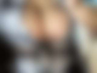 thickfreakylatina's Live Sex Cam Show