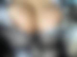 thickfreakylatina's Live Sex Cam Show