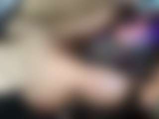thickfreakylatina's Live Sex Cam Show