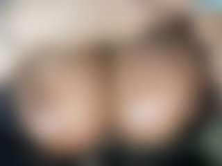 thickfreakylatina's Live Sex Cam Show