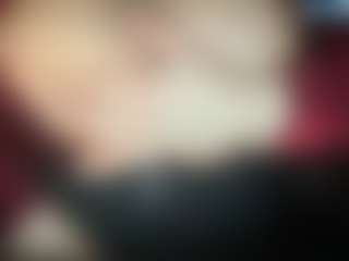 thickfreakylatina's Live Sex Cam Show