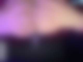 thickfreakylatina's Live Sex Cam Show