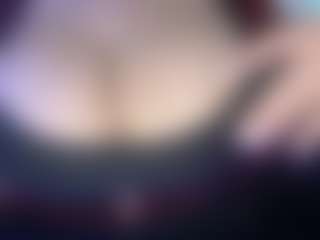 thickfreakylatina's Live Sex Cam Show
