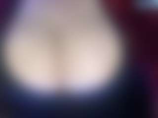 Live cam show with thickfreakylatina - Tiny on Streamer API