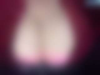 Live cam show with thickfreakylatina - Tittyfuck on Soda Cam