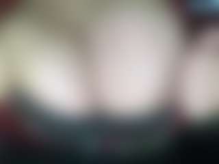 thickfreakylatina's Live Sex Cam Show