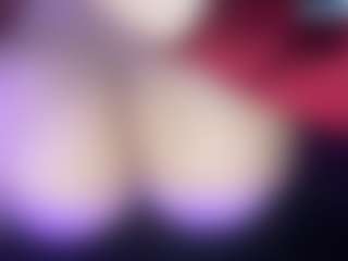 thickfreakylatina's Live Sex Cam Show