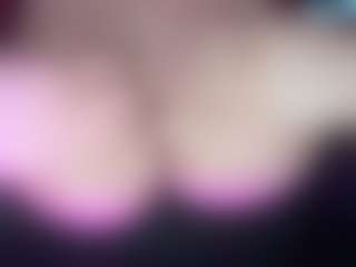 thickfreakylatina's Live Sex Cam Show