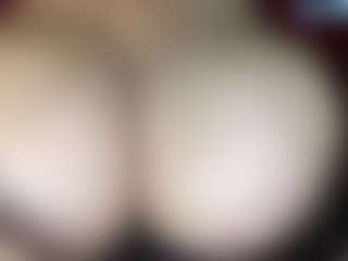 thickfreakylatina's Live Sex Cam Show