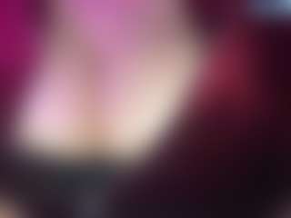 thickfreakylatina's Live Sex Cam Show