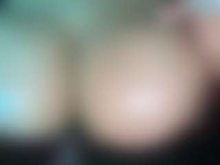 thickfreakylatina's Live Sex Cam Show