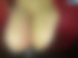 thickfreakylatina's Live Sex Cam Show