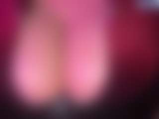 thickfreakylatina's Live Sex Cam Show
