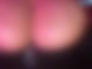 thickfreakylatina's Live Sex Cam Show