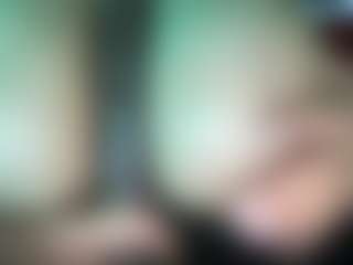 thickfreakylatina's Live Sex Cam Show