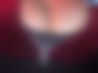 thickfreakylatina's Live Sex Cam Show