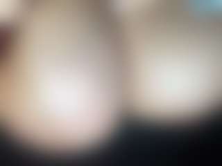 thickfreakylatina's Live Sex Cam Show