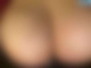 thickfreakylatina's Live Sex Cam Show