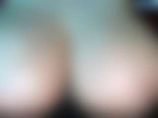 thickfreakylatina's Live Sex Cam Show