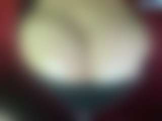 thickfreakylatina's Live Sex Cam Show