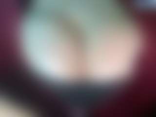 thickfreakylatina's Live Sex Cam Show