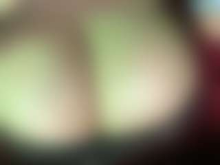thickfreakylatina's Live Sex Cam Show