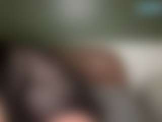thickfreakylatina's Live Sex Cam Show