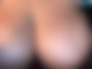 thickfreakylatina's Live Sex Cam Show