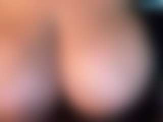 thickfreakylatina's Live Sex Cam Show