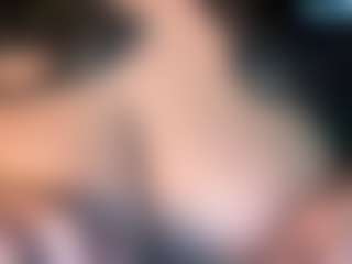 thickfreakylatina's Live Sex Cam Show