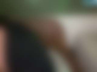 thickfreakylatina's Live Sex Cam Show