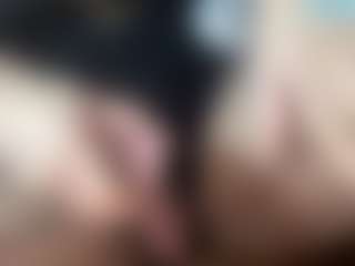 thickfreakylatina's Live Sex Cam Show