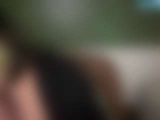 thickfreakylatina's Live Sex Cam Show