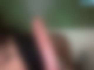 thickfreakylatina's Live Sex Cam Show