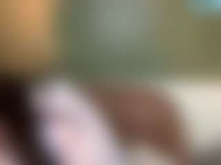 thickfreakylatina's Live Sex Cam Show