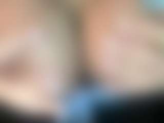 thickfreakylatina's Live Sex Cam Show