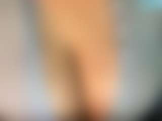 thickfreakylatina's Live Sex Cam Show