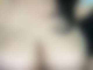 thickfreakylatina's Live Sex Cam Show