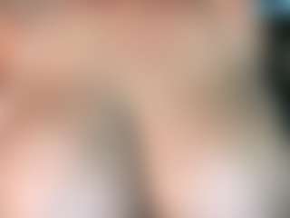 thickfreakylatina's Live Sex Cam Show