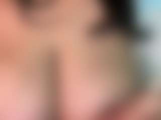 thickfreakylatina's Live Sex Cam Show