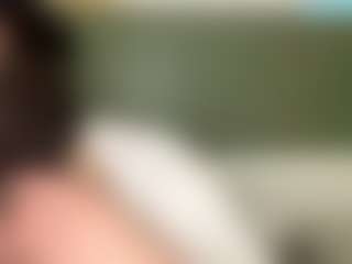 thickfreakylatina's Live Sex Cam Show
