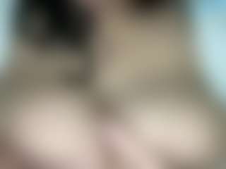thickfreakylatina's Live Sex Cam Show