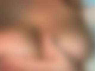 thickfreakylatina's Live Sex Cam Show