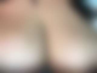 thickfreakylatina's Live Sex Cam Show