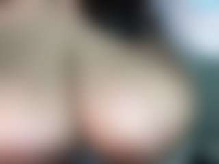 thickfreakylatina's Live Sex Cam Show