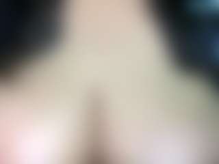 thickfreakylatina's Live Sex Cam Show