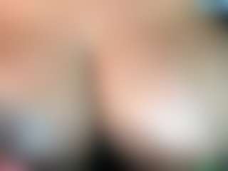 thickfreakylatina's Live Sex Cam Show