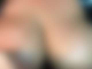 thickfreakylatina's Live Sex Cam Show